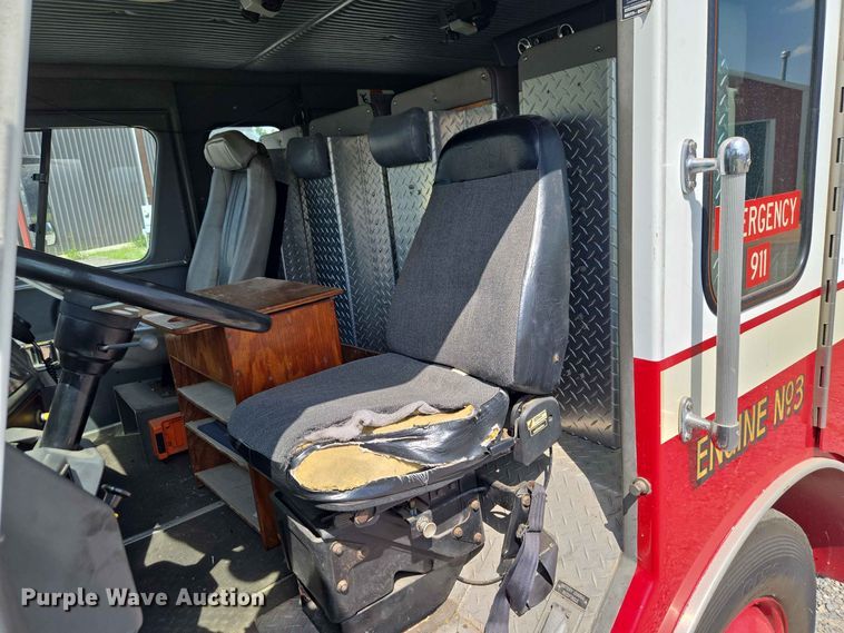image for item EW0376 1989 Federal Motors pumper fire truck