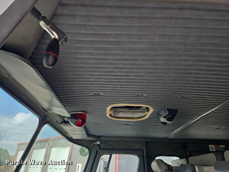 image for item EW0376 1989 Federal Motors pumper fire truck
