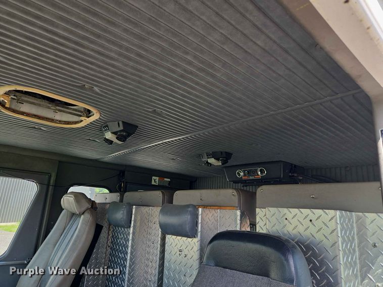image for item EW0376 1989 Federal Motors pumper fire truck