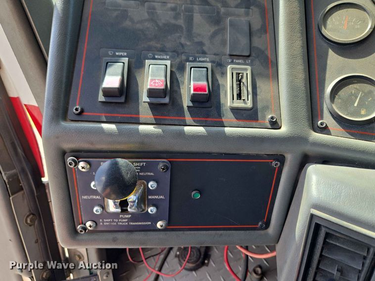 image for item EW0376 1989 Federal Motors pumper fire truck