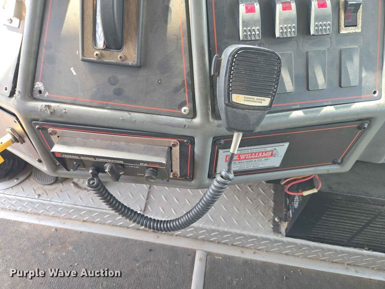 image for item EW0376 1989 Federal Motors pumper fire truck