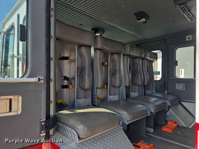 image for item EW0376 1989 Federal Motors pumper fire truck