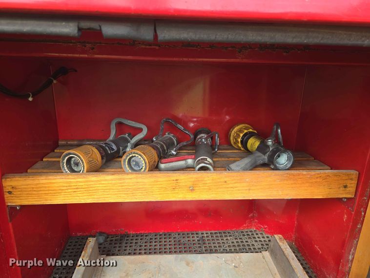 image for item EW0377 1975 Ford 900 pumper fire truck