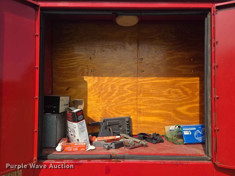 image for item EW0377 1975 Ford 900 pumper fire truck