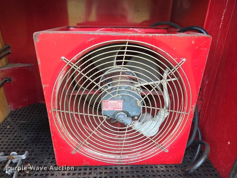 image for item EW0377 1975 Ford 900 pumper fire truck