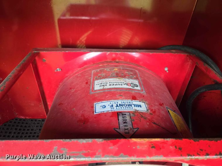 image for item EW0377 1975 Ford 900 pumper fire truck
