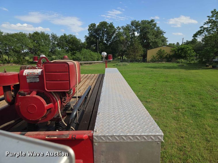 image for item EW0377 1975 Ford 900 pumper fire truck