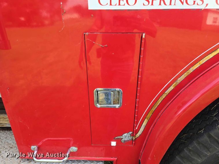 image for item EW0377 1975 Ford 900 pumper fire truck
