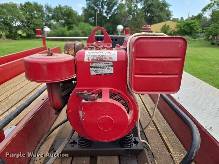 image for item EW0377 1975 Ford 900 pumper fire truck