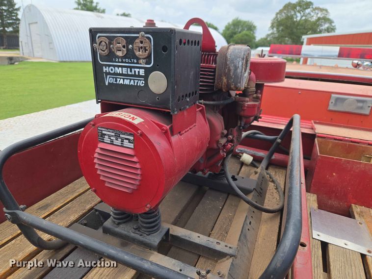 image for item EW0377 1975 Ford 900 pumper fire truck