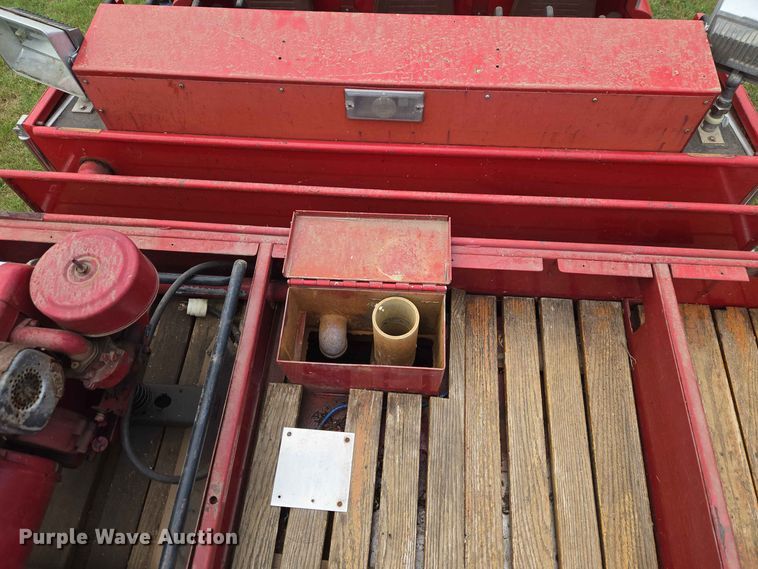 image for item EW0377 1975 Ford 900 pumper fire truck
