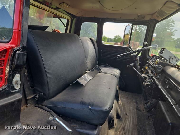image for item EW0377 1975 Ford 900 pumper fire truck