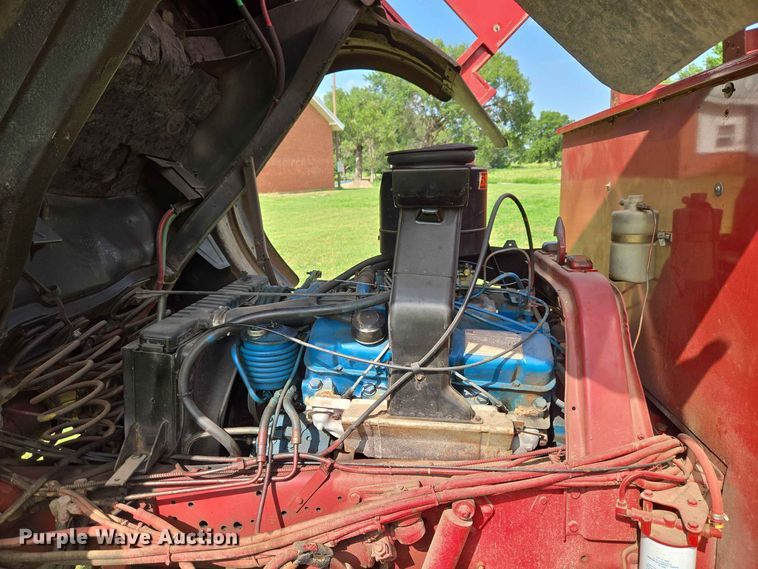 image for item EW0377 1975 Ford 900 pumper fire truck