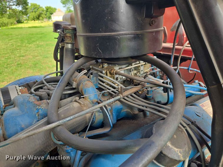 image for item EW0377 1975 Ford 900 pumper fire truck
