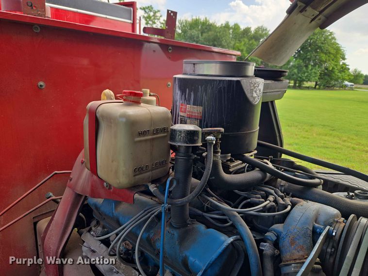 image for item EW0377 1975 Ford 900 pumper fire truck