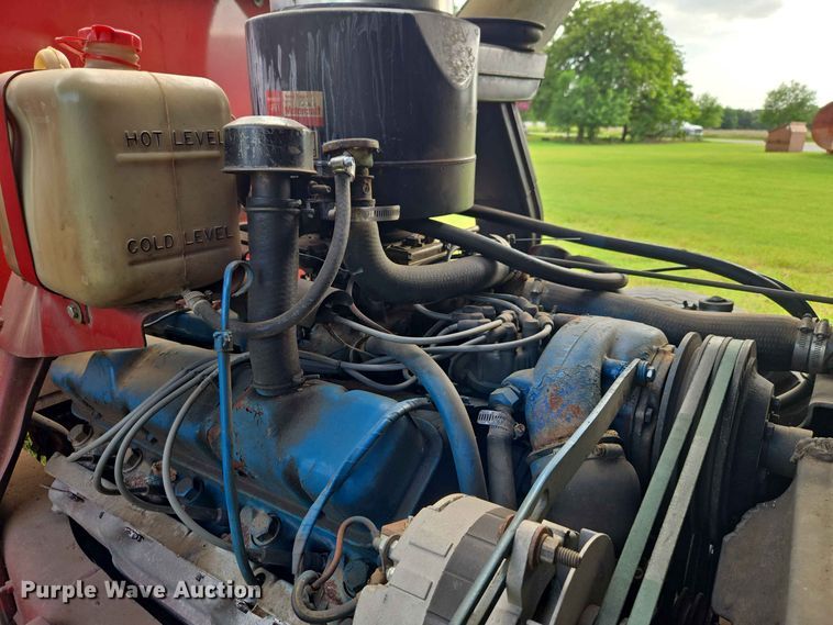 image for item EW0377 1975 Ford 900 pumper fire truck