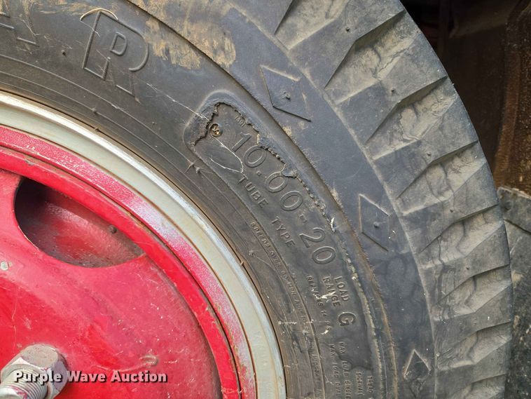 image for item EW0377 1975 Ford 900 pumper fire truck
