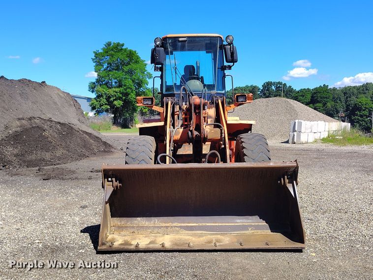 image for item EW1033 2001 Daewoo Mega 160 wheel loader