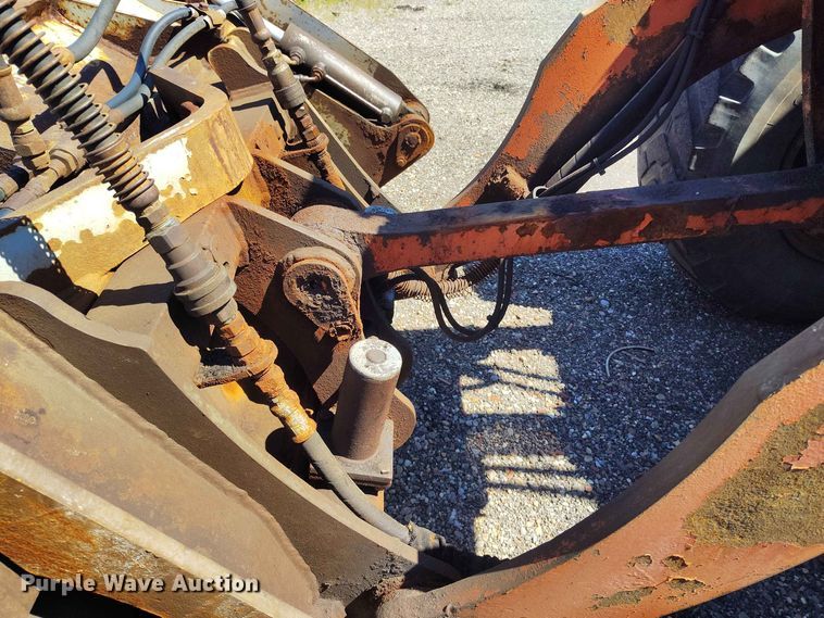 image for item EW1033 2001 Daewoo Mega 160 wheel loader
