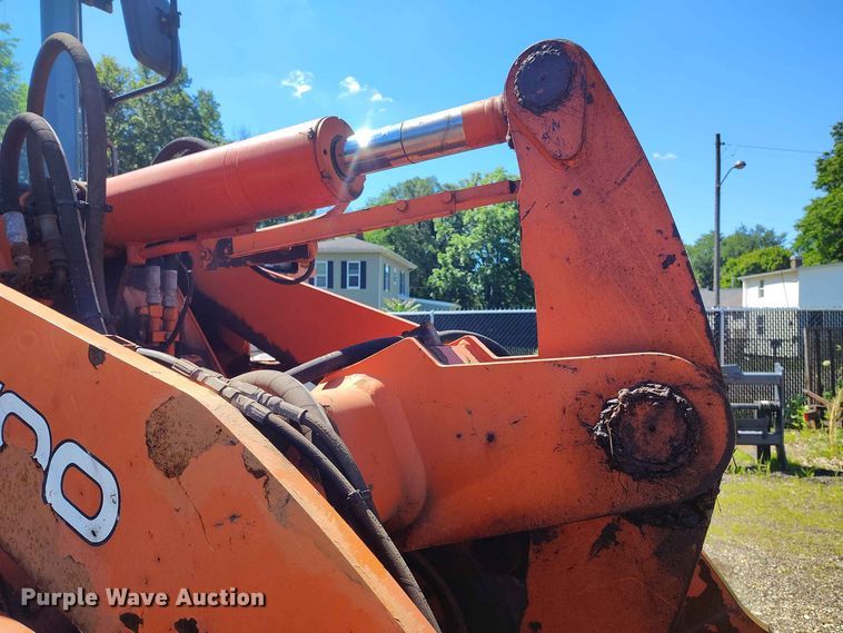 image for item EW1033 2001 Daewoo Mega 160 wheel loader