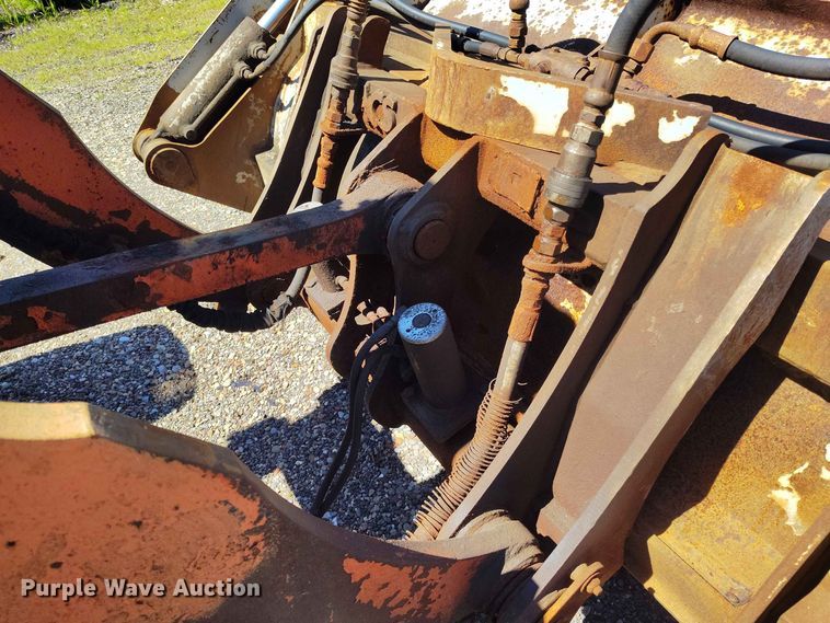 image for item EW1033 2001 Daewoo Mega 160 wheel loader