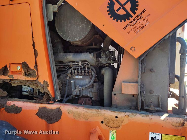 image for item EW1033 2001 Daewoo Mega 160 wheel loader