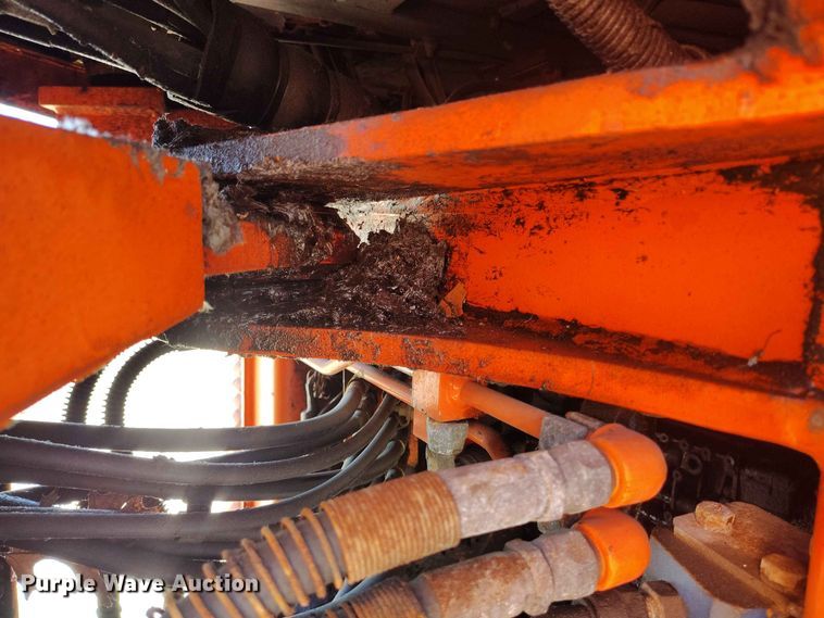 image for item EW1033 2001 Daewoo Mega 160 wheel loader