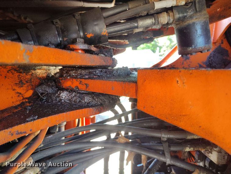 image for item EW1033 2001 Daewoo Mega 160 wheel loader
