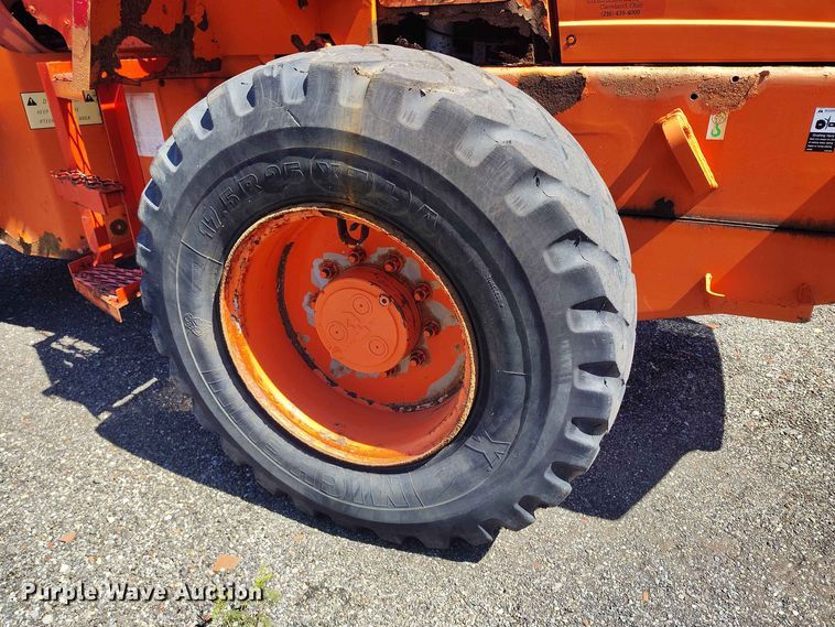 image for item EW1033 2001 Daewoo Mega 160 wheel loader