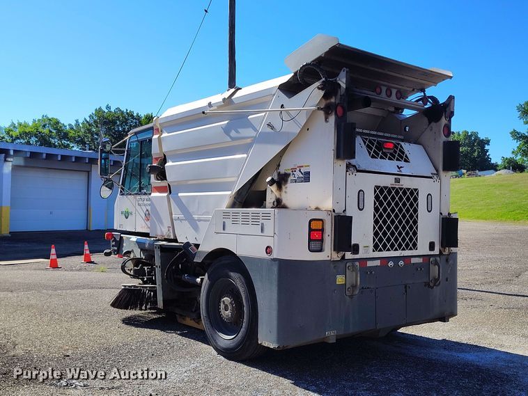 image for item EW1036 2017 Global street sweeper