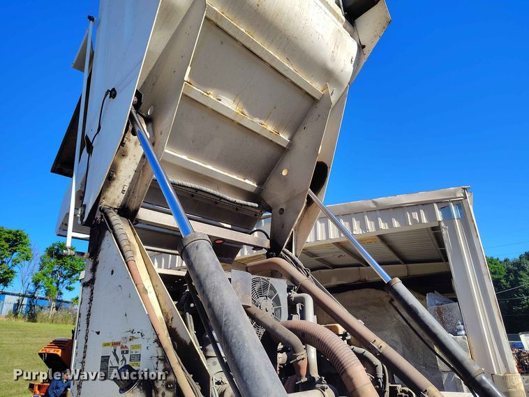image for item EW1036 2017 Global street sweeper