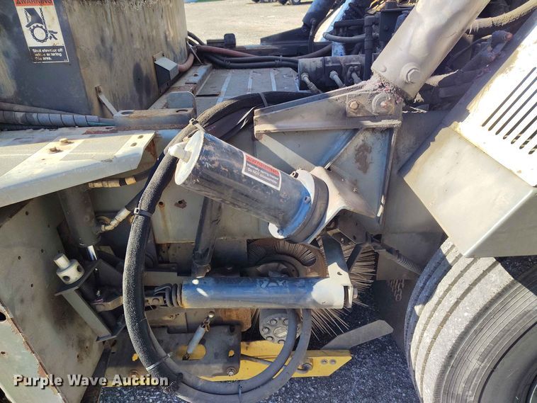 image for item EW1036 2017 Global street sweeper