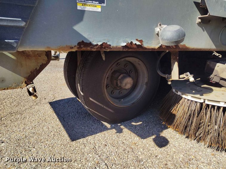 image for item EW1036 2017 Global street sweeper