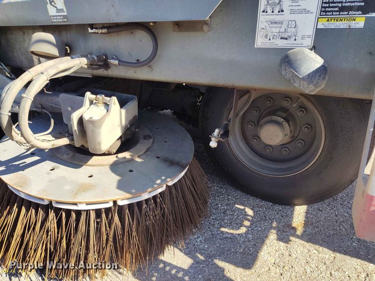 image for item EW1036 2017 Global street sweeper