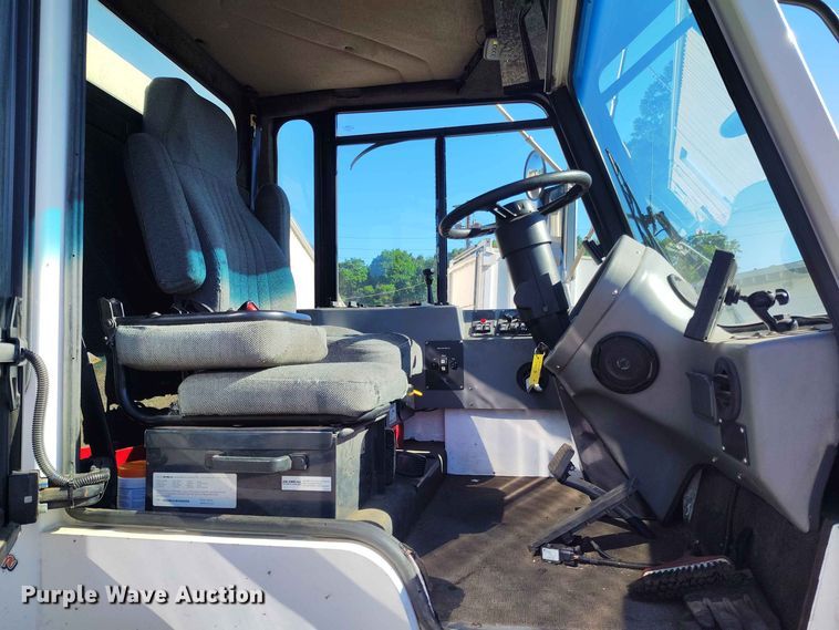 image for item EW1036 2017 Global street sweeper