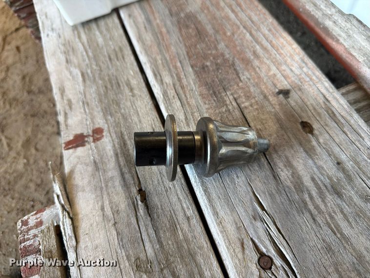 image for item EW2125 Caterpillar 533-5760 reclaimer bits