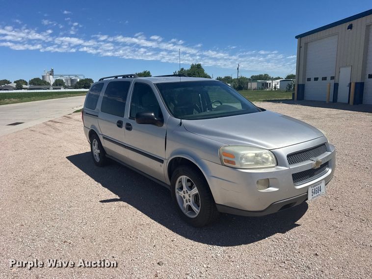 image for item EW4875 2007 Chevrolet Uplander SUV