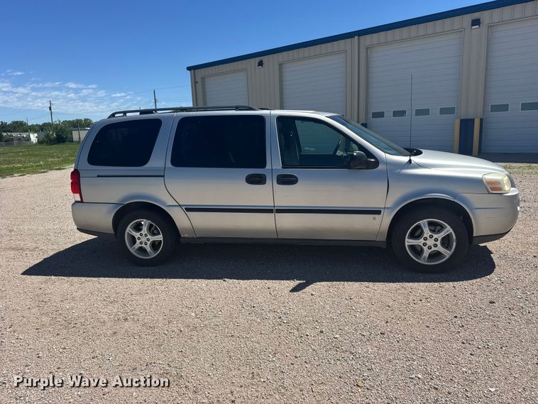 image for item EW4875 2007 Chevrolet Uplander SUV