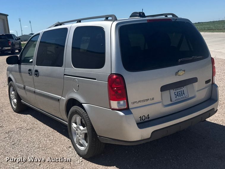 image for item EW4875 2007 Chevrolet Uplander SUV