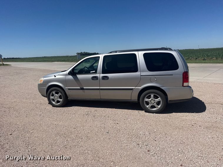 image for item EW4875 2007 Chevrolet Uplander SUV