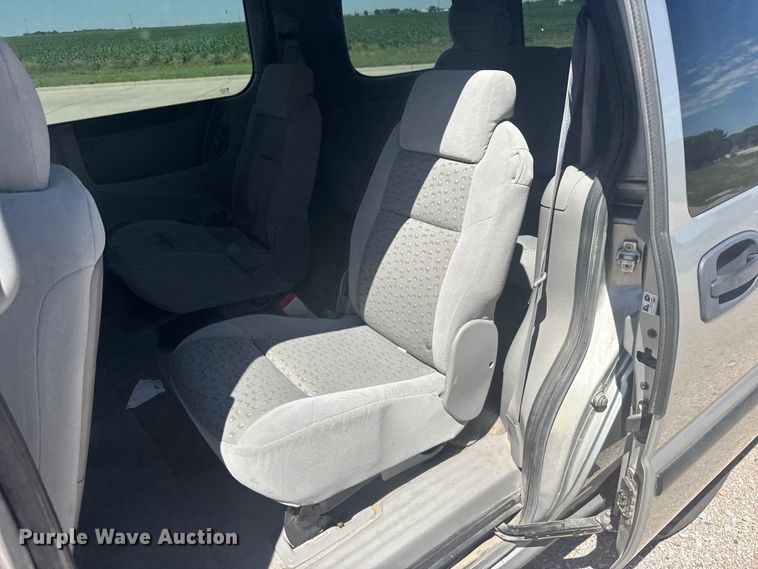image for item EW4875 2007 Chevrolet Uplander SUV