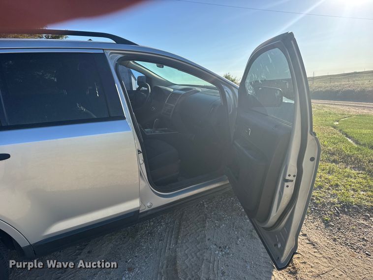 image for item EW4884 2010 Ford Edge SUV