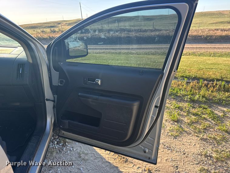 image for item EW4884 2010 Ford Edge SUV