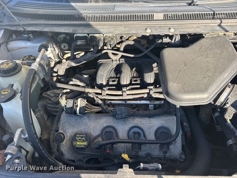 image for item EW4884 2010 Ford Edge SUV