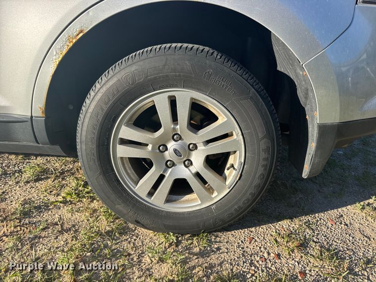 image for item EW4884 2010 Ford Edge SUV