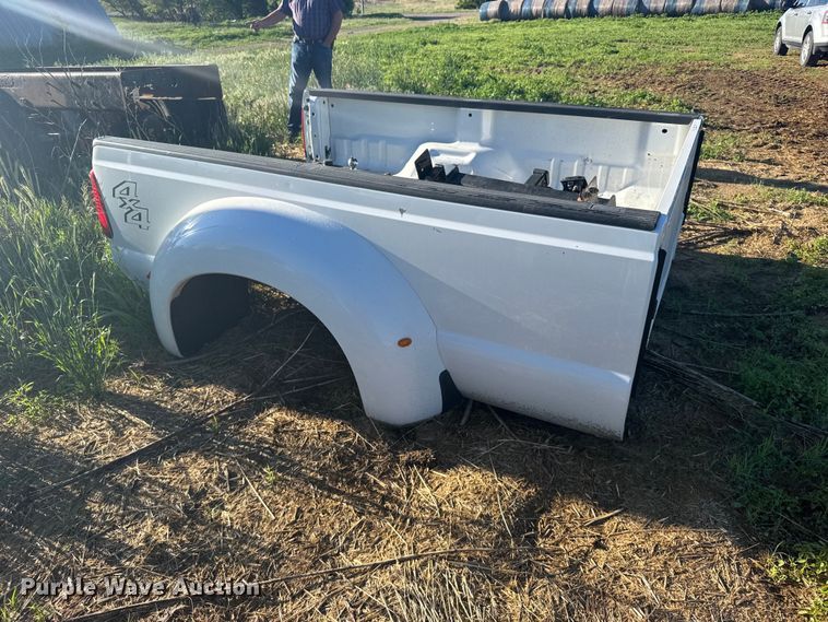 image for item EW4885 Ford pickup truck bed