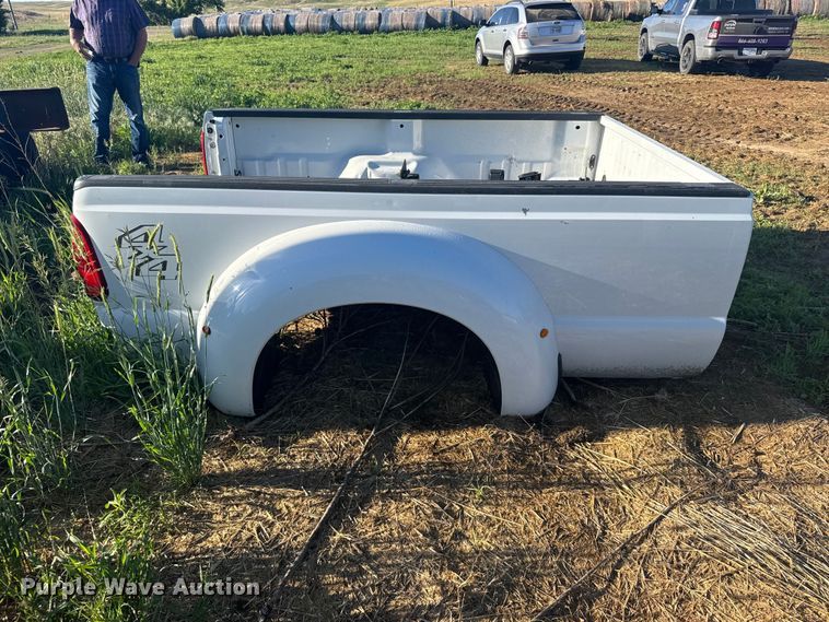 image for item EW4885 Ford pickup truck bed