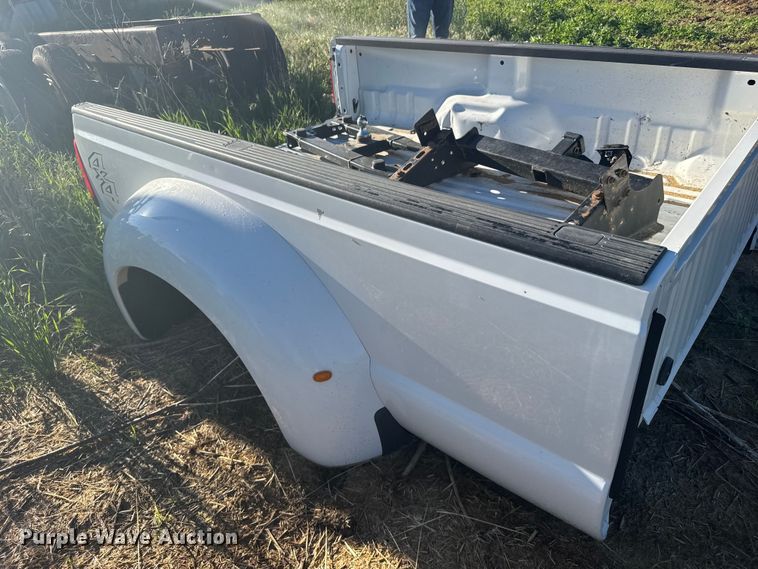 image for item EW4885 Ford pickup truck bed