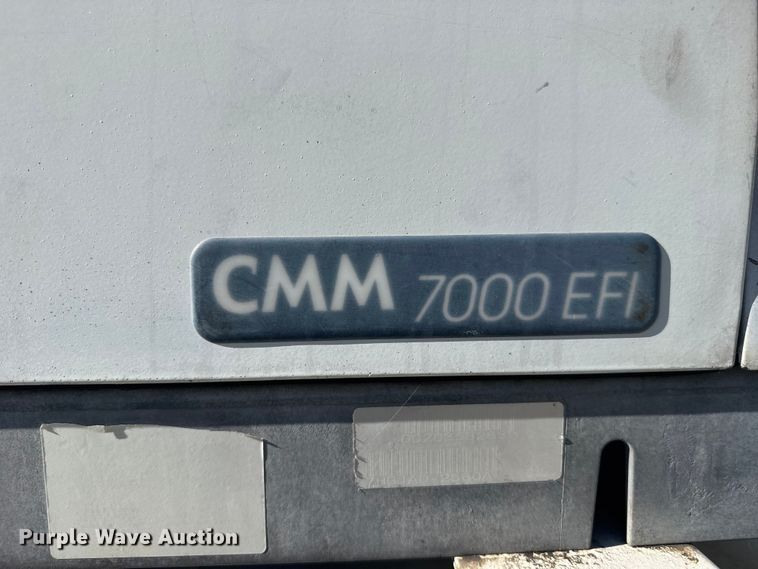 image for item EW4887 2002 Chevrolet GMT-400 bucket truck