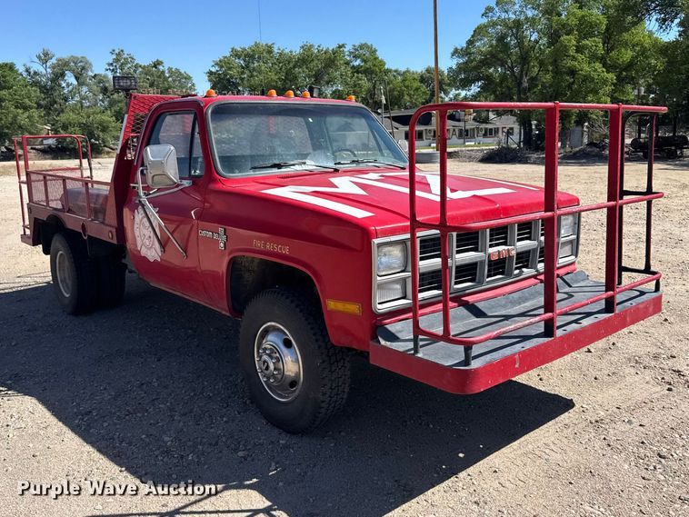 image for item EW4888 1984 Chevrolet K30 flatbed pickup truck